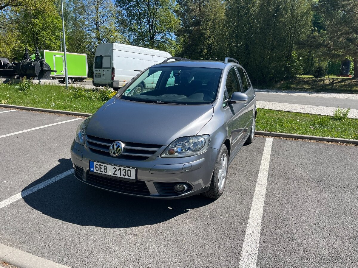 VW Golf Plus 1,6i (75 kW) benzín
