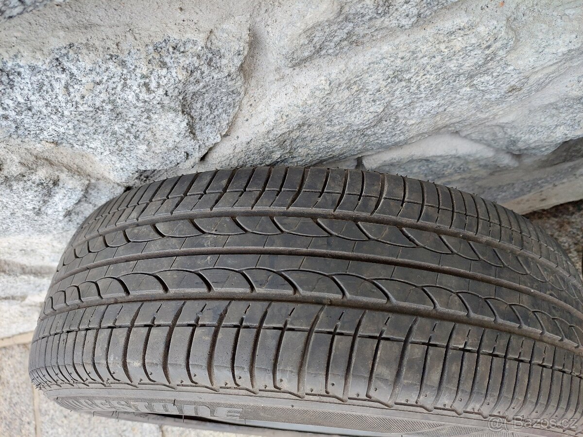PNEU 175/65 R14 s ráfkem