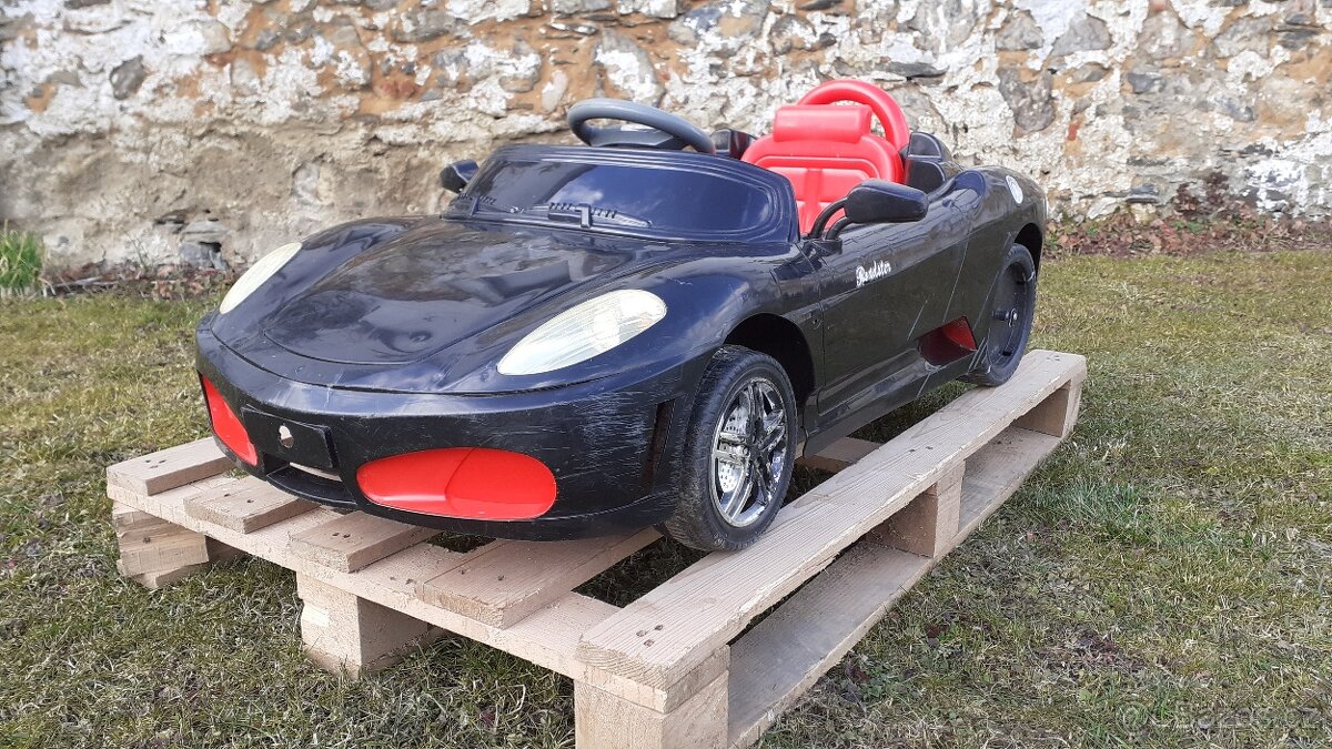 Dětské elektrické autíčko