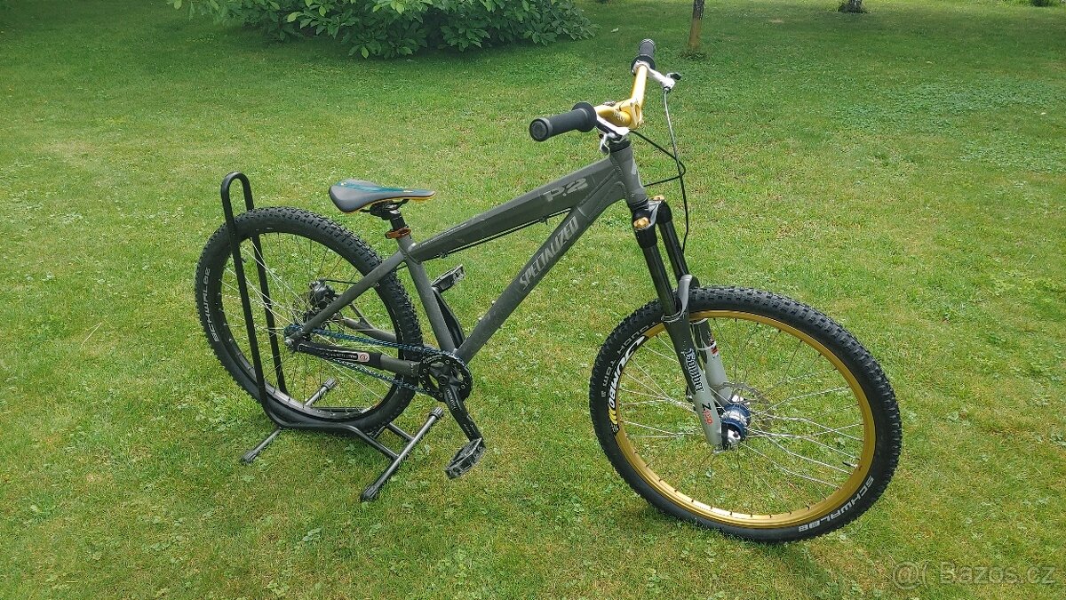 Dirt bike Specialized P2 26"