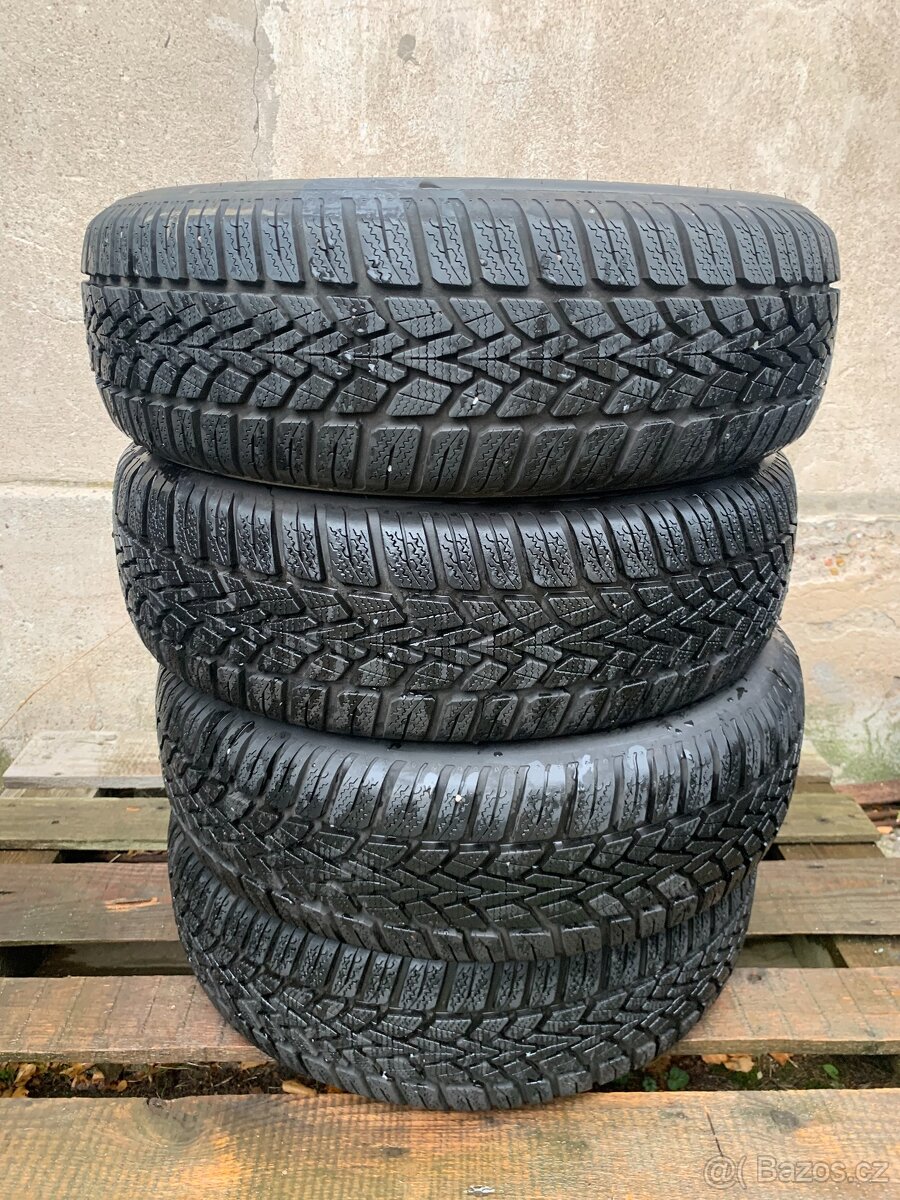 Zimní pneu 195 60 16 Dunlop zánovní