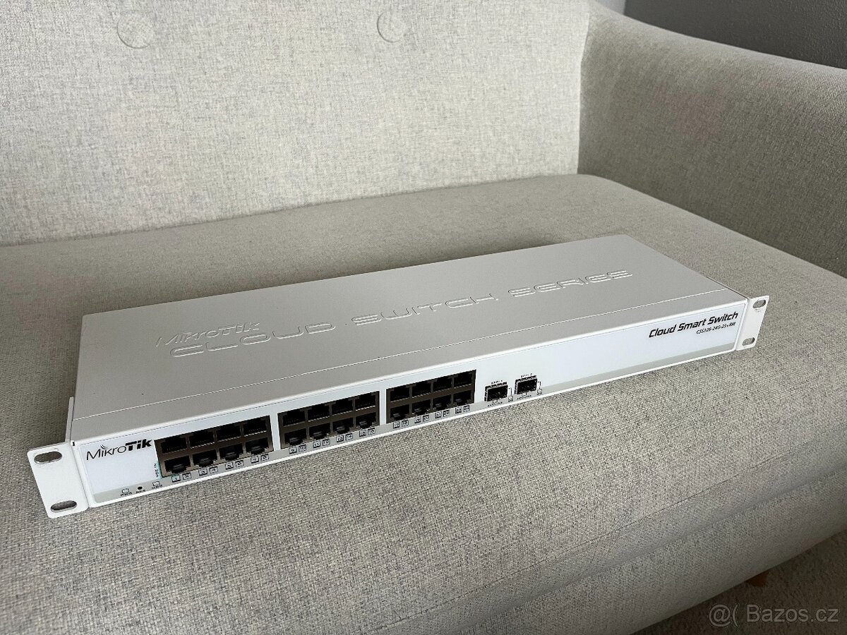 MikroTik Cloud Smart CSS326-24G-2S+RM