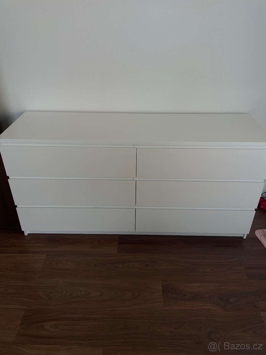 Komoda na prodej – 2 500 Kč (160x48x77,5)