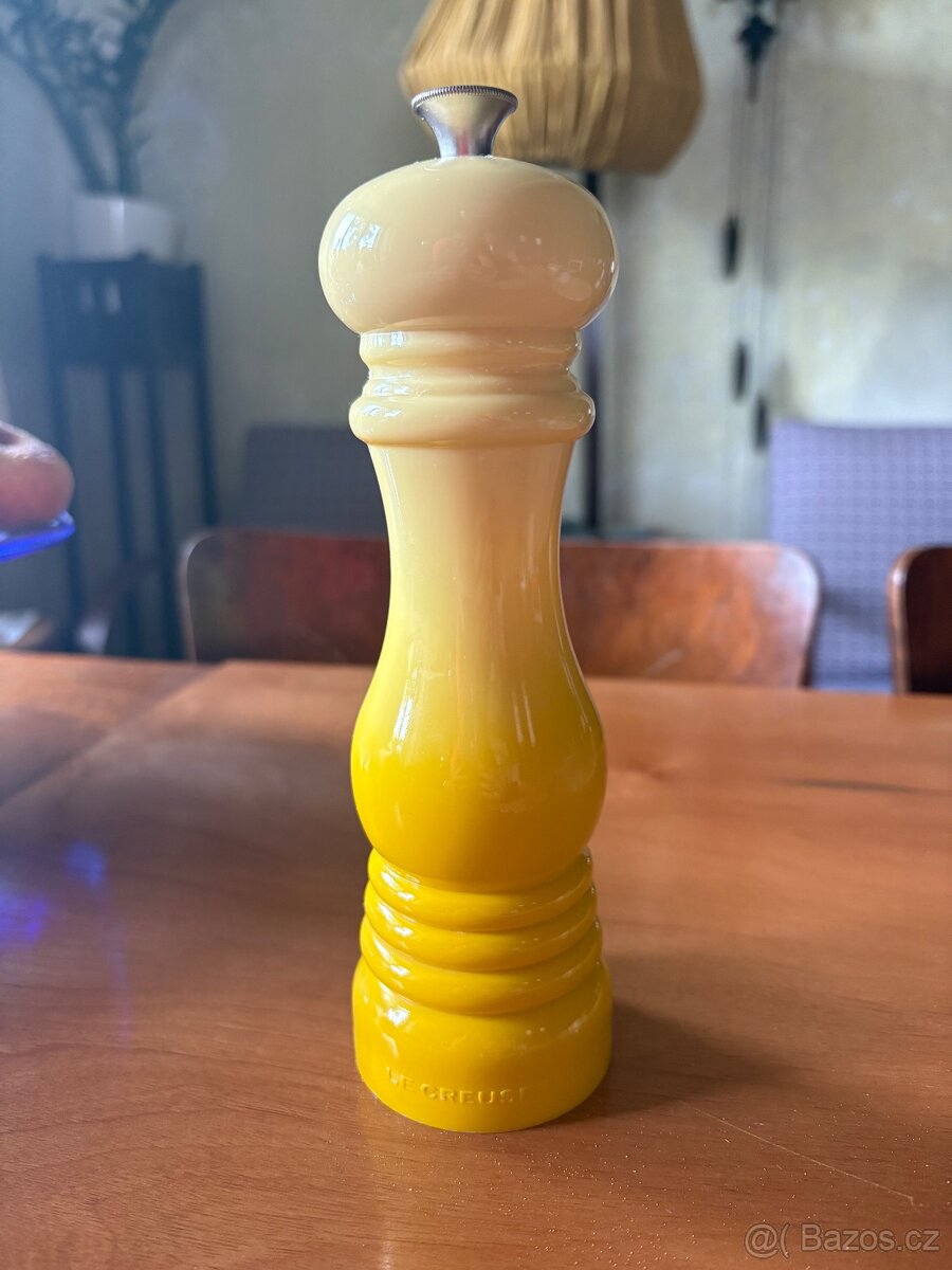 Mlýnek na pepř Le Creuset