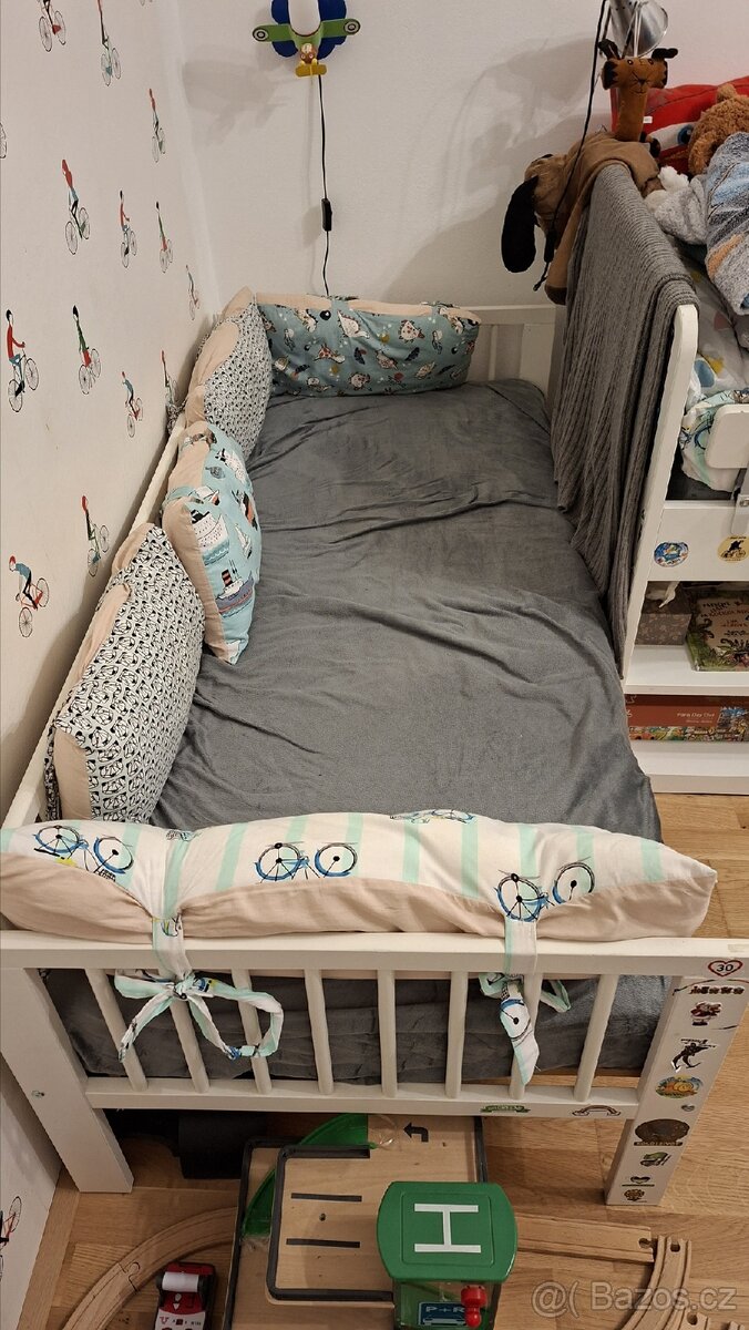 Dětská postýlka 70×160, s matrací a polštářovým mantinelem