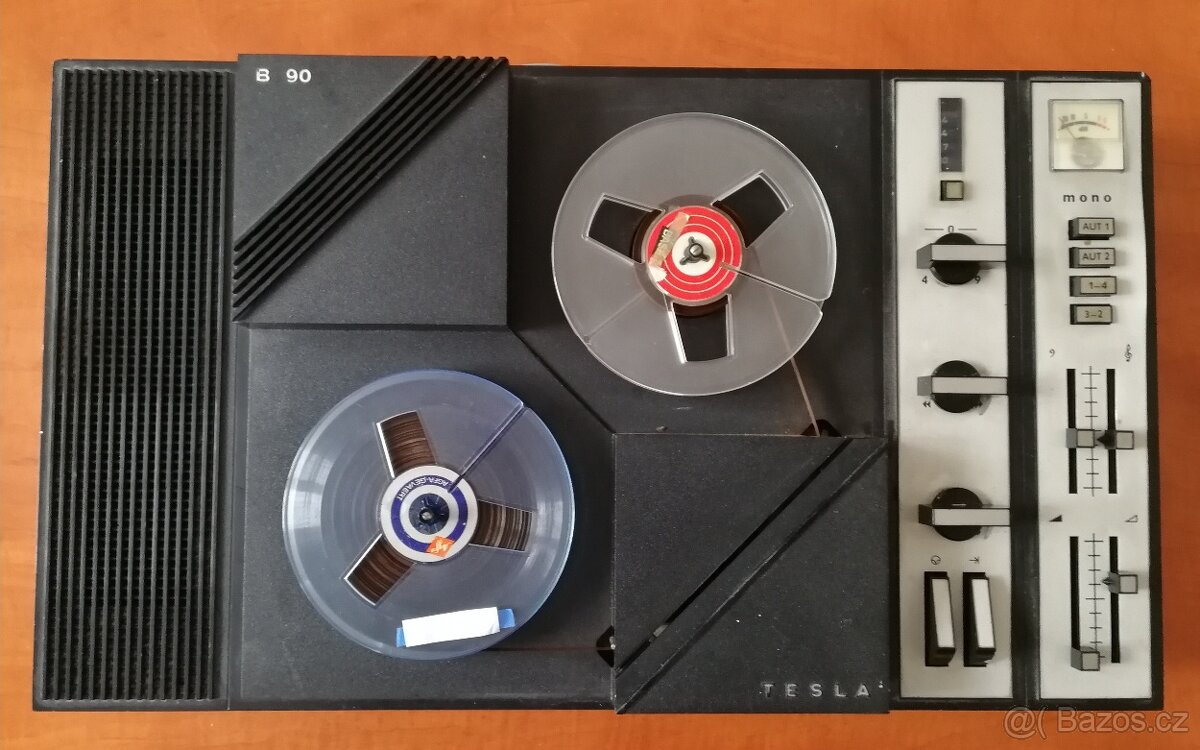 Magnetofon TESLA - B90