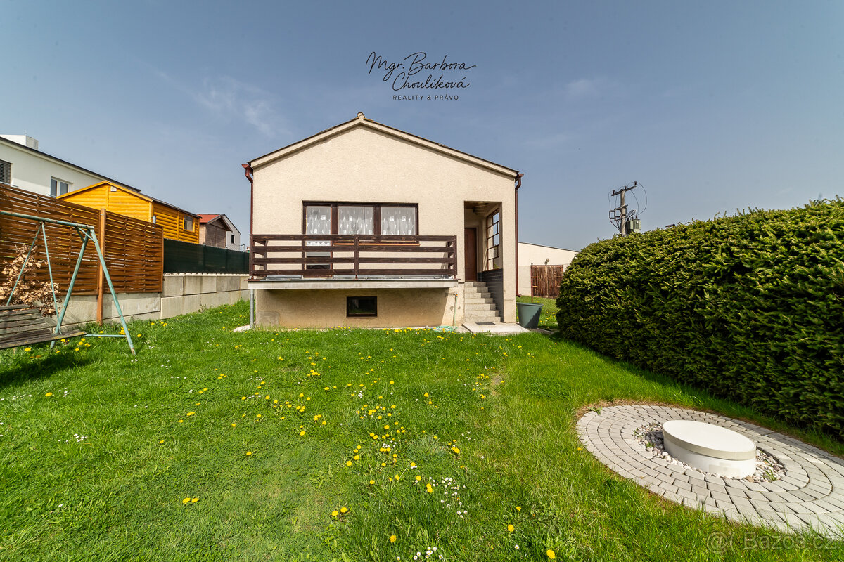 Prodej chaty s možností přestavby na rodinný dům se zahradou