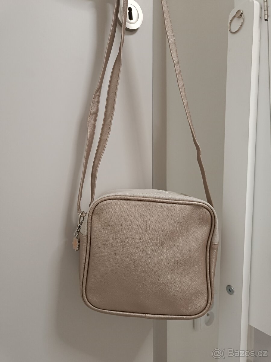 Zlatobéžová kabelka přes rameno Just