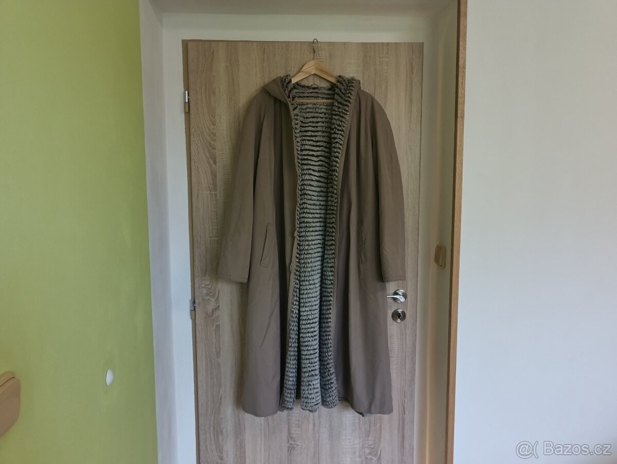 DLOUHÝ DÁMSKÝ KABÁT