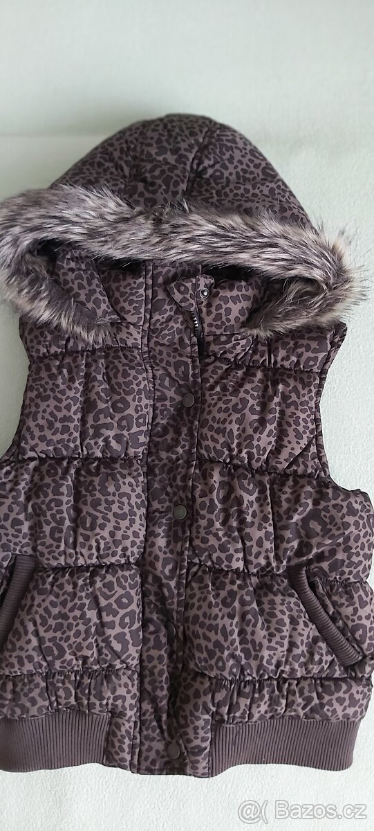 Dívčí zimní vesta