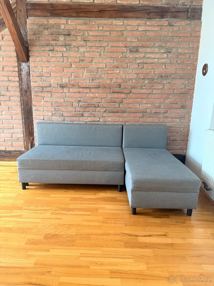 Šedá sedací souprava s úložným prostorem