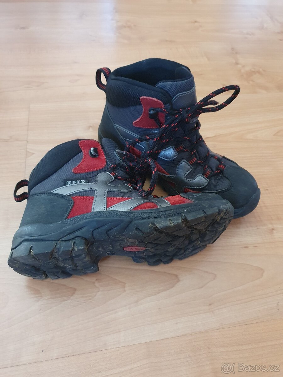 Trekovky, outdoorové trekové, kotníkové boty Mc kinlay v.35