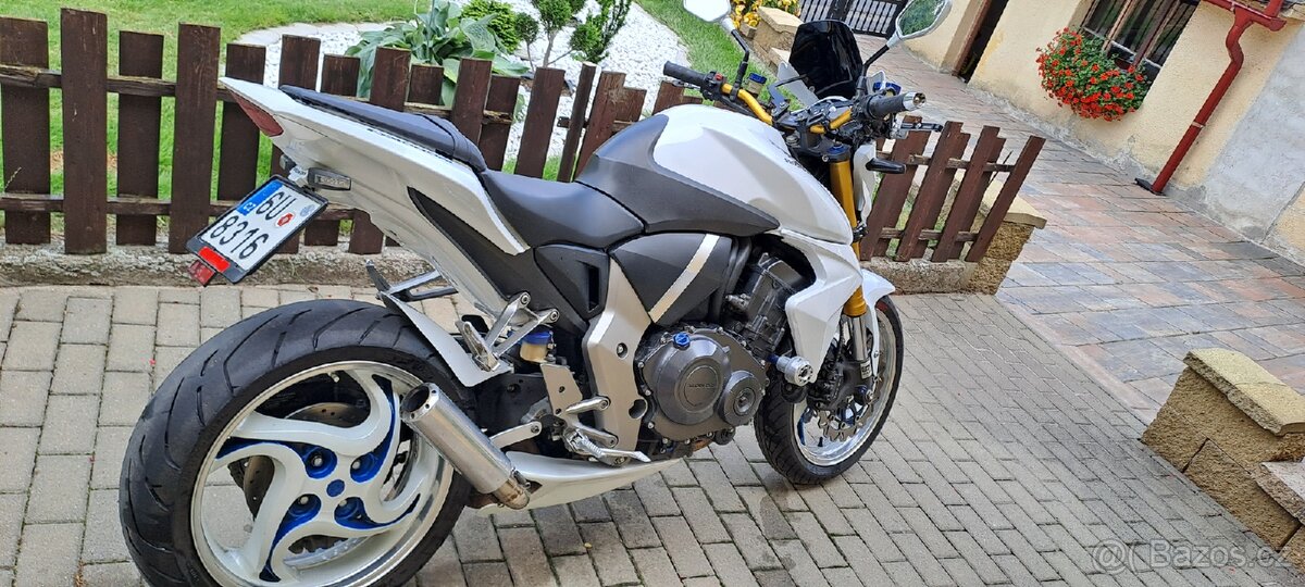 Honda cb1000r