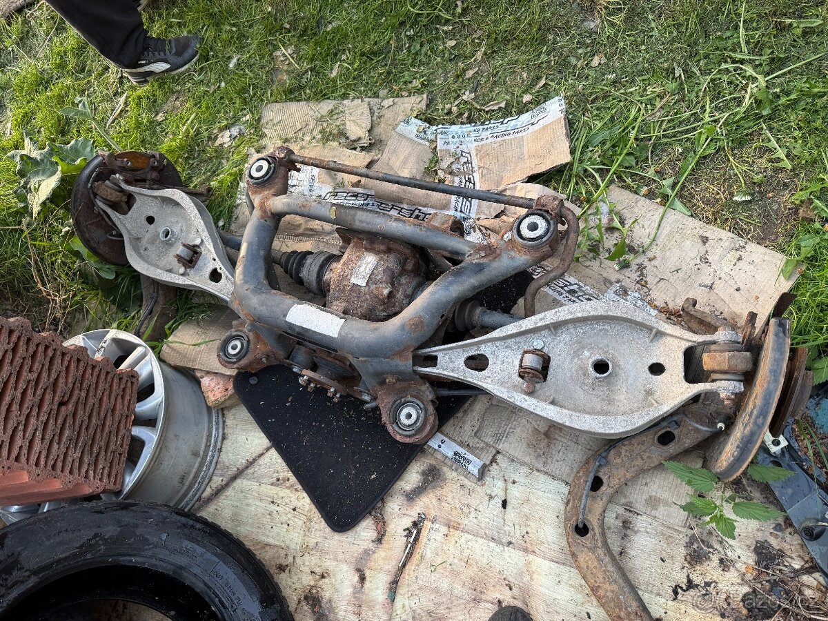 BMW E46 Diferenciál, poloosy, zadní napravníce, ramena