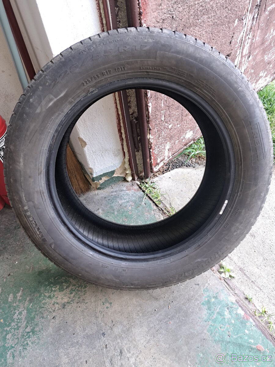 Letní Pneu 225/55R17 PIRELLI 4KS