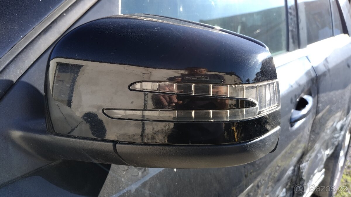 Zpětná zrcátka na Mercedes-Benz ML - w166