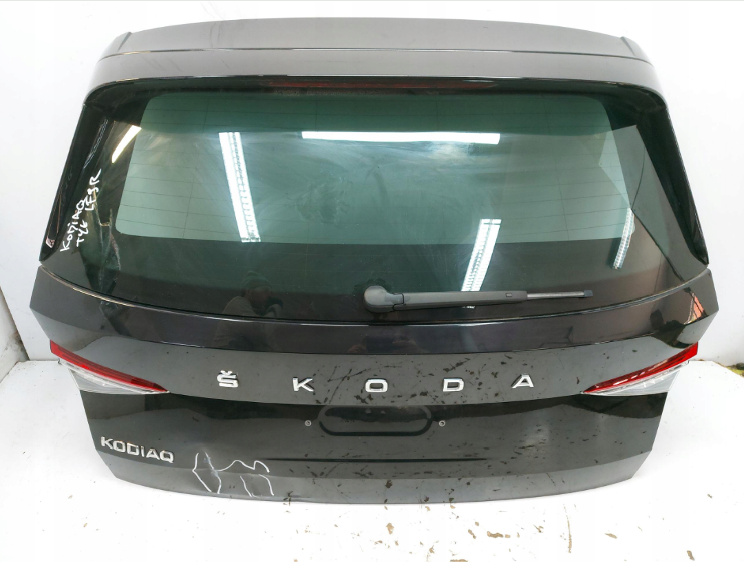 Škoda Kodiaq víko zavazadlového prostoru KOMPLETNÍ L