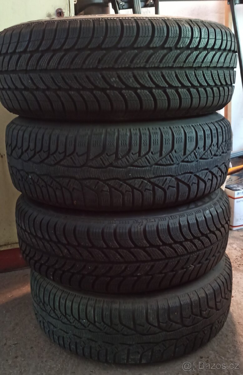 Sada čtyř zimních kol 195/65 R15