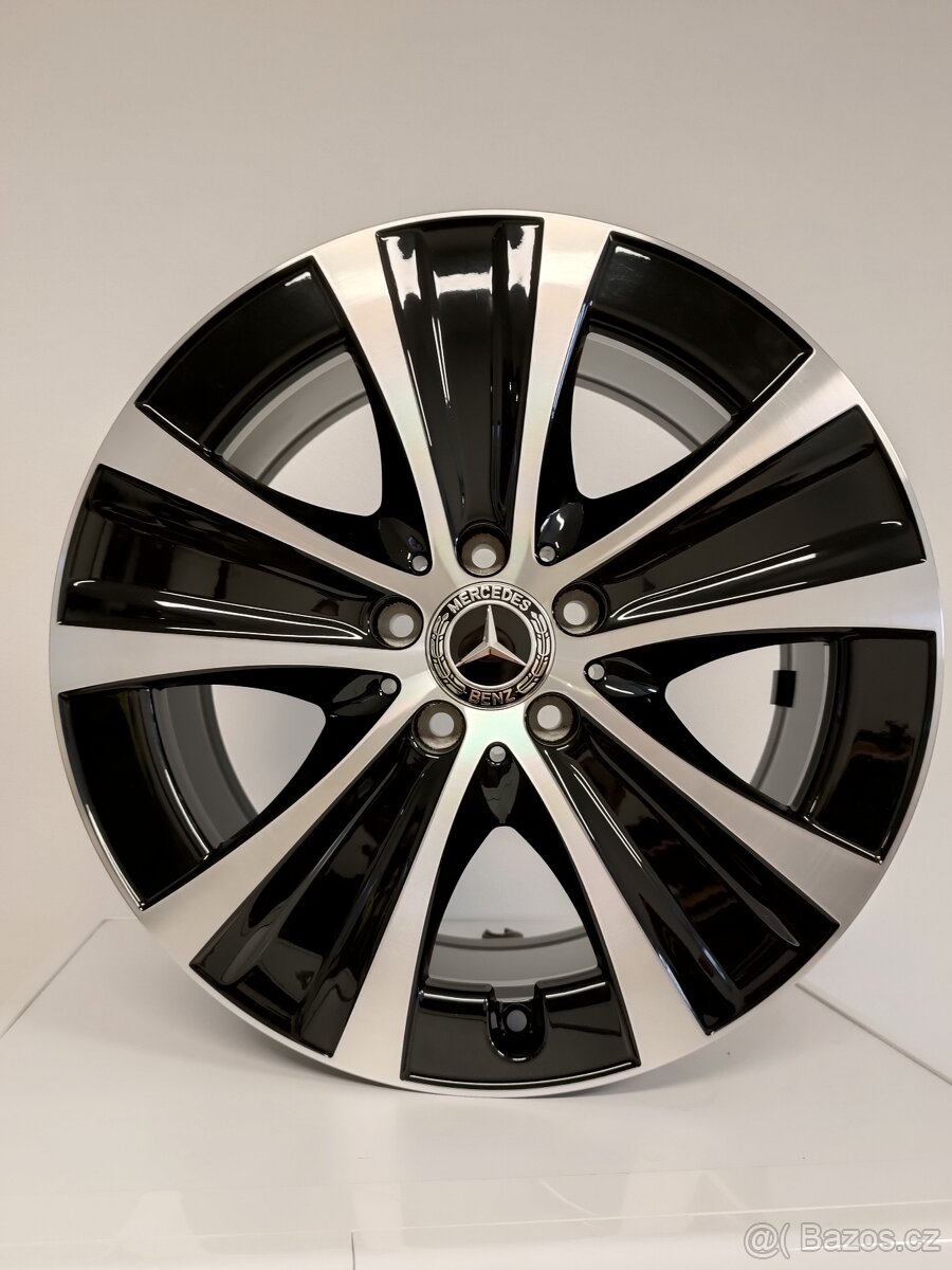 Mercedes R18