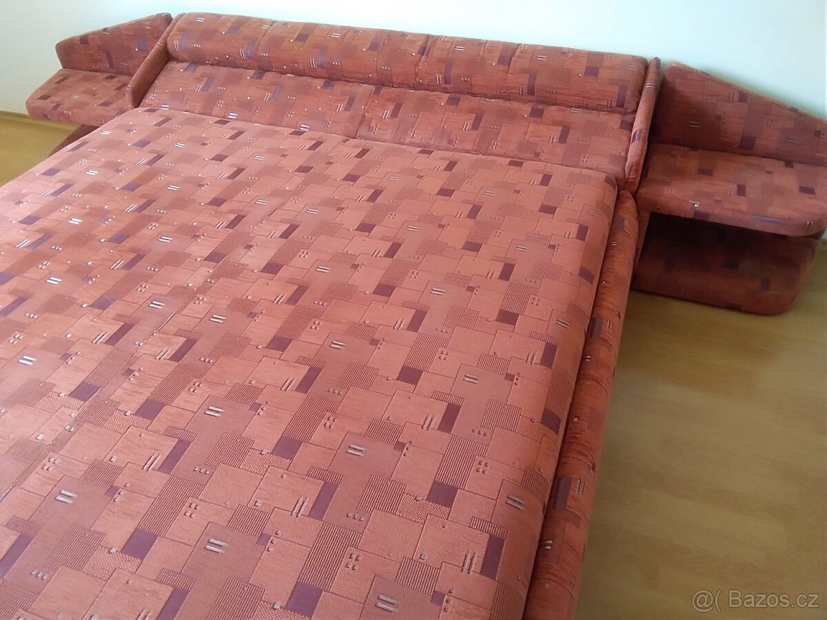 Dvoulůžko a taburet