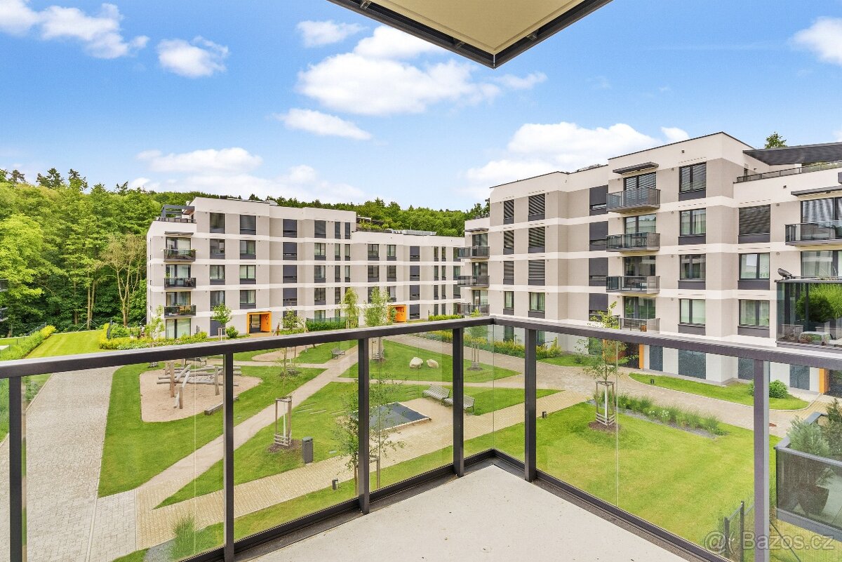Pronájem bytu 2+kk s balkonem, 53 m² - Praha - Hostivař