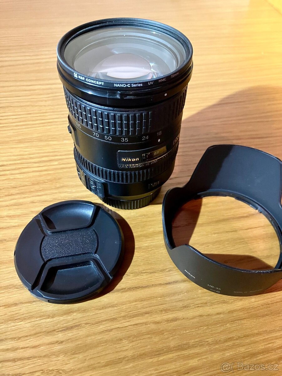 Nikon AF S 18-200 VR II (Praha, Rskovník)