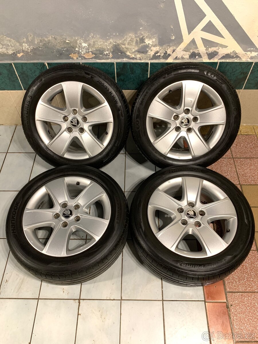Alu kola Škoda R16 5X112 LETNÍ PNEU 205/55 R16 CRATERIS