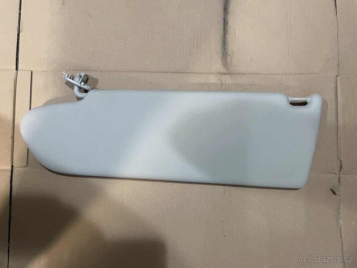 Stínítko spolujezdce VW T5, 7H5857552B 2F4