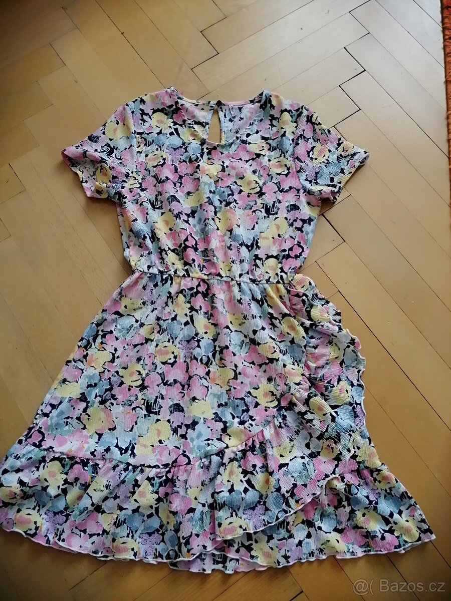 Dívčí letní šaty