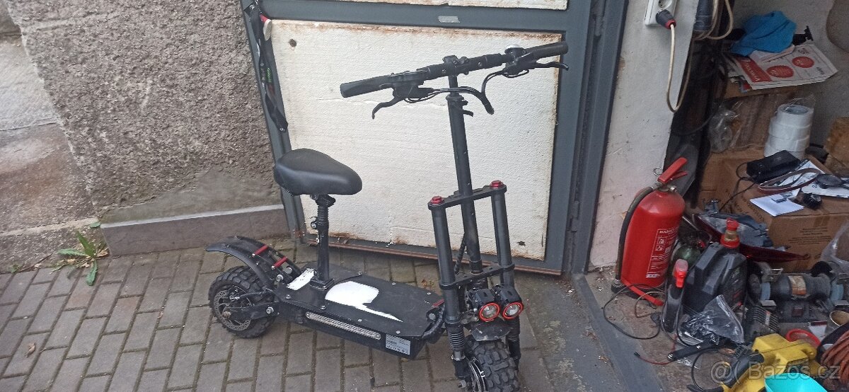 Elektrická koloběžka BOYUEDU Model S3