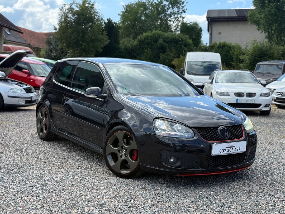 VW Golf GTI 2.0TFSI DSG alu 18” / NAVI / SERVIS
