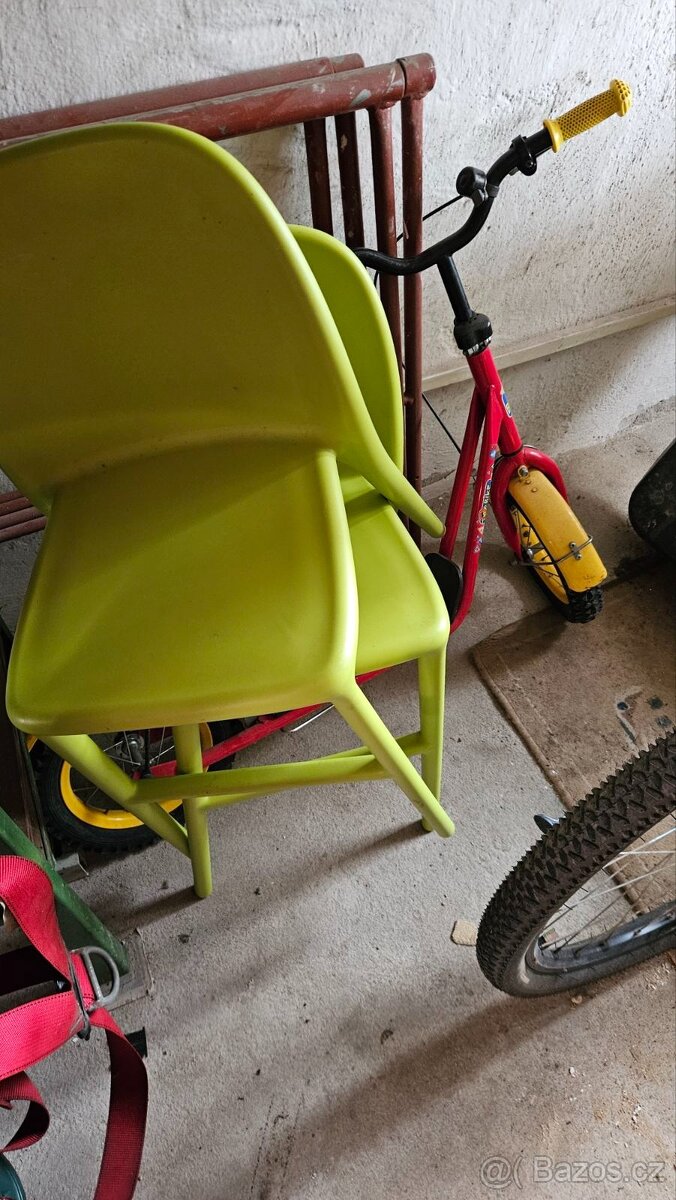 Dve zidle ikea