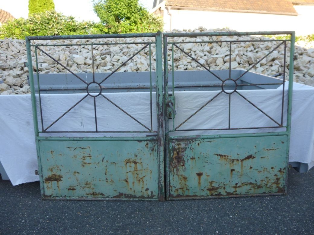 Dvoukřídlá branka, vrátka