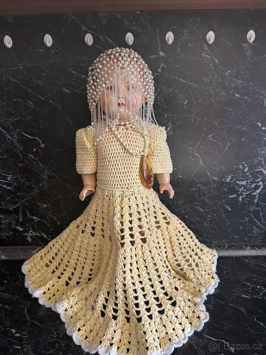 Panenka starožitná č.2