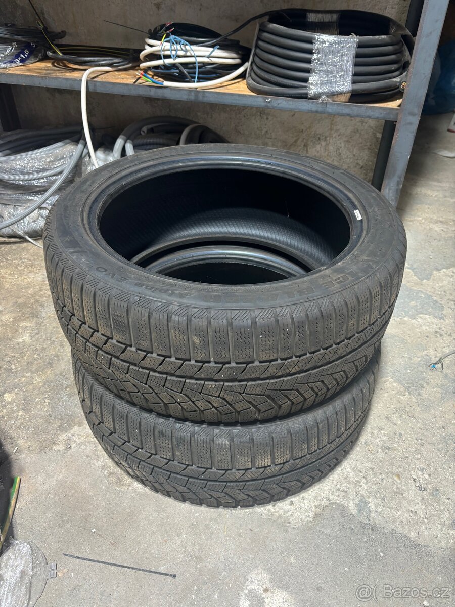 235/45R18 98W, Sailun zimní