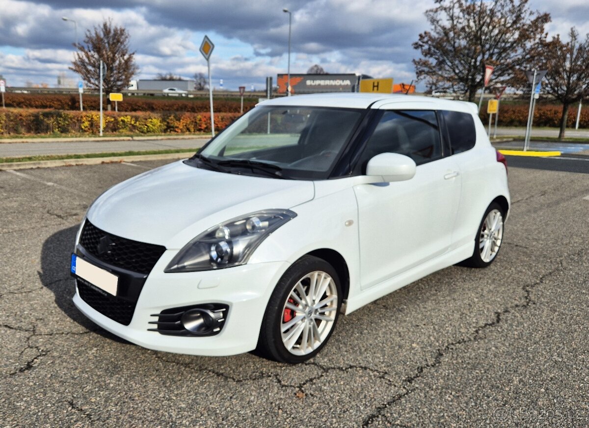 SUZUKI SWIFT 1.6i 136 PS SPORT MANUÁL BI-XENON ALU 17