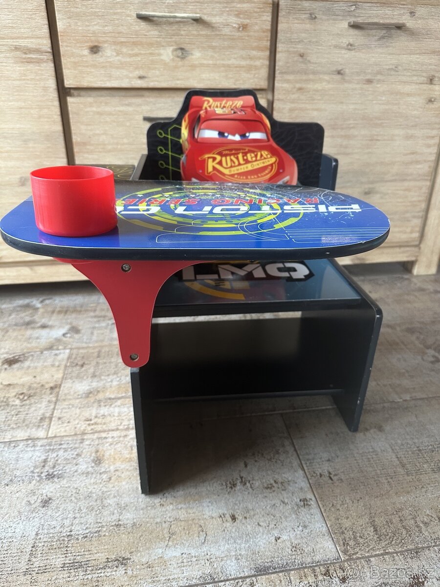 Dětská židlička se stolečkem