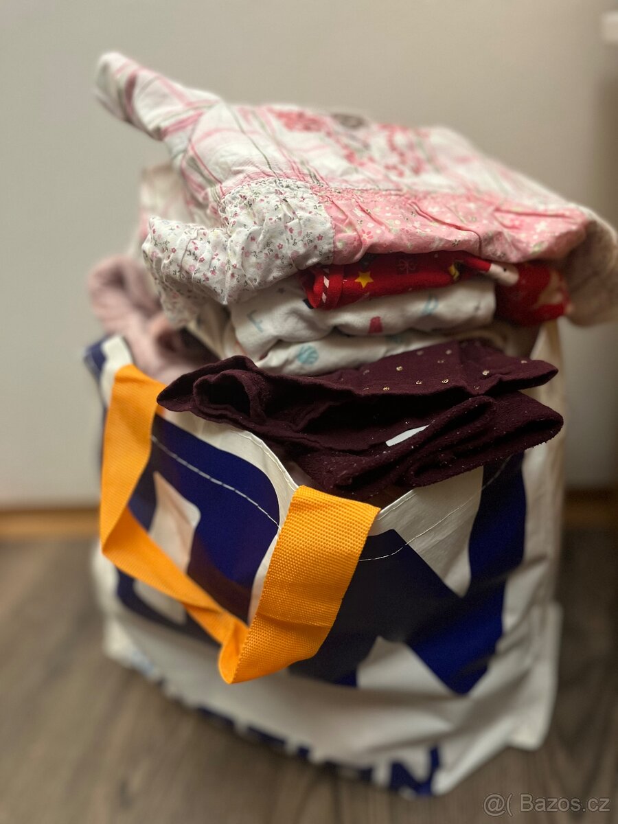 Dětské dívčí oblečení