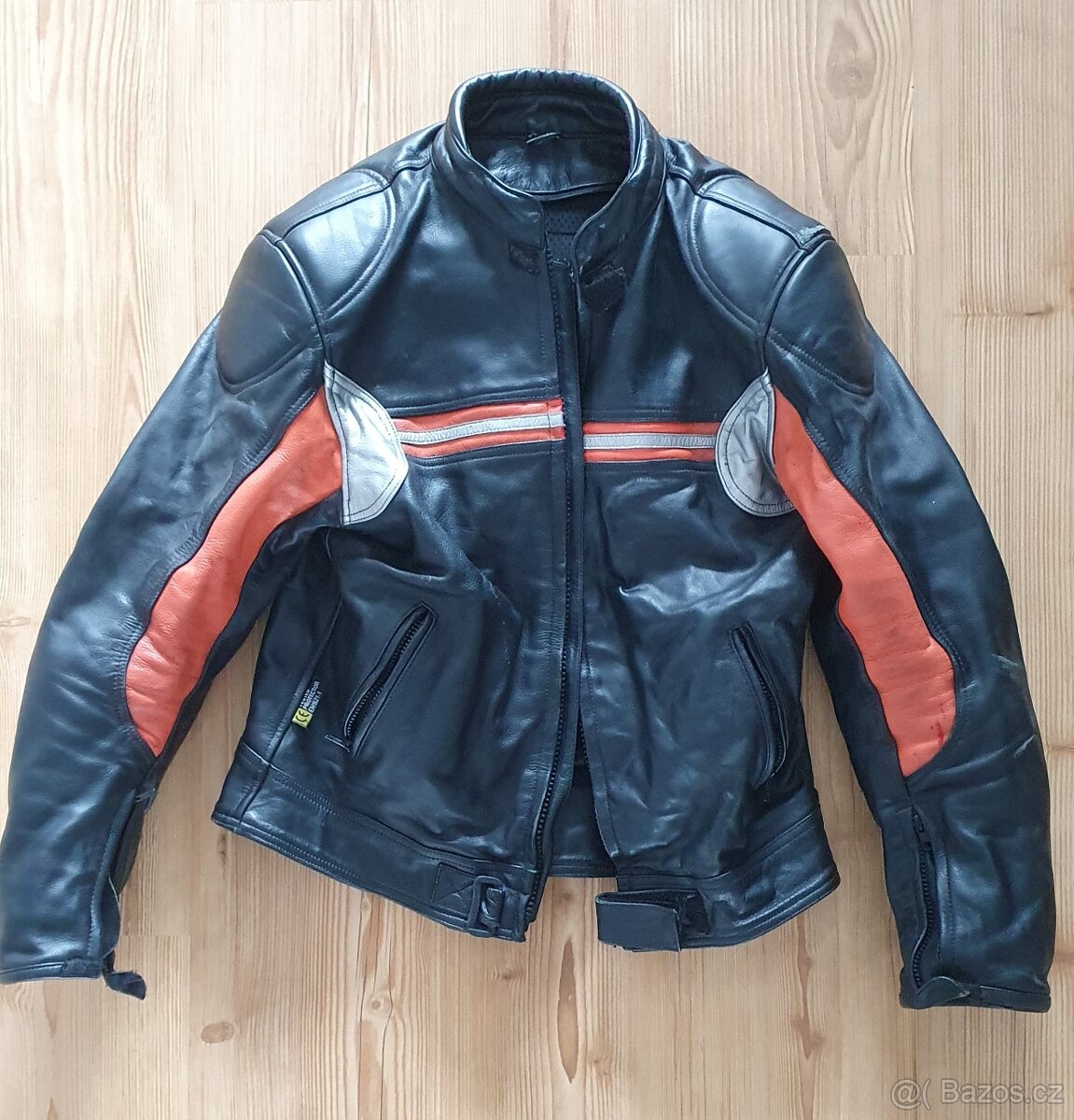 Kožená bunda na motorku