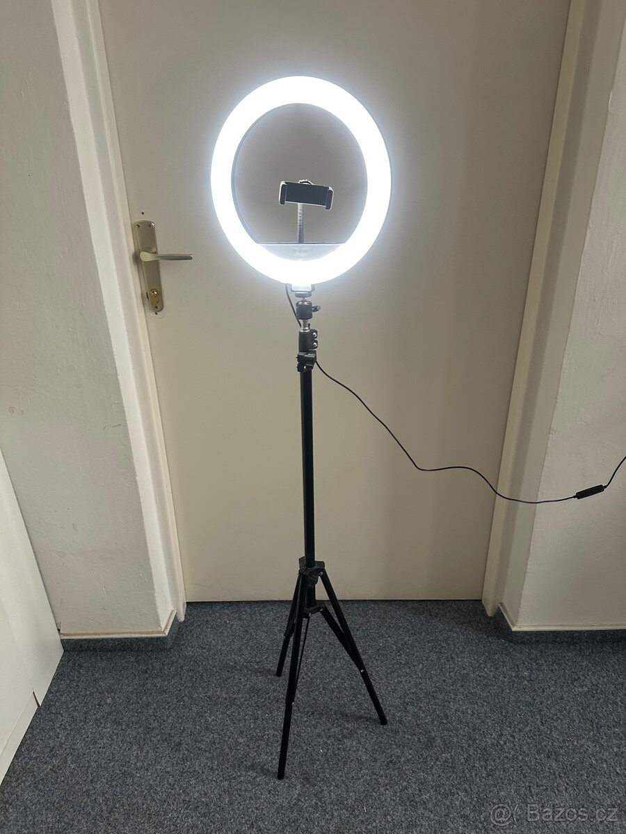 Tracer Ring Kruhová lampa se stativem