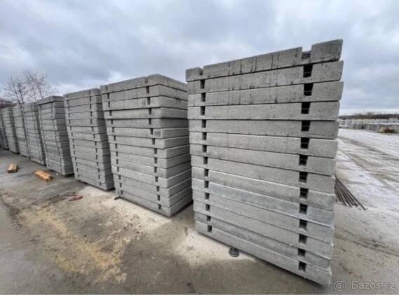 Silniční betonové panely