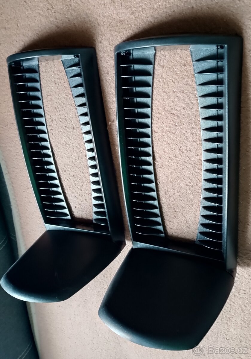 Stojany na CD - 2 ks PVC černé