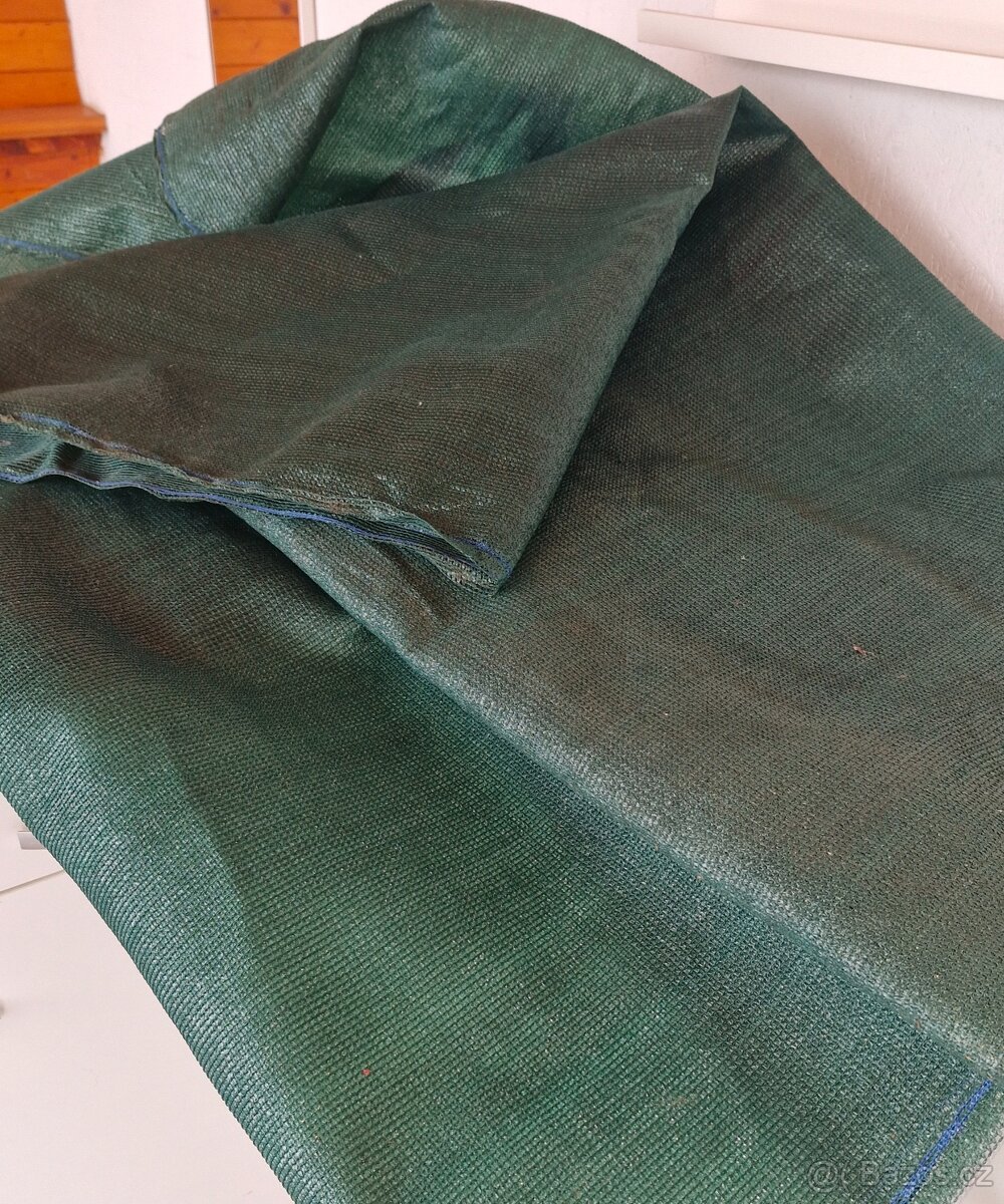 Stínící tkanina 4 x 150 nová