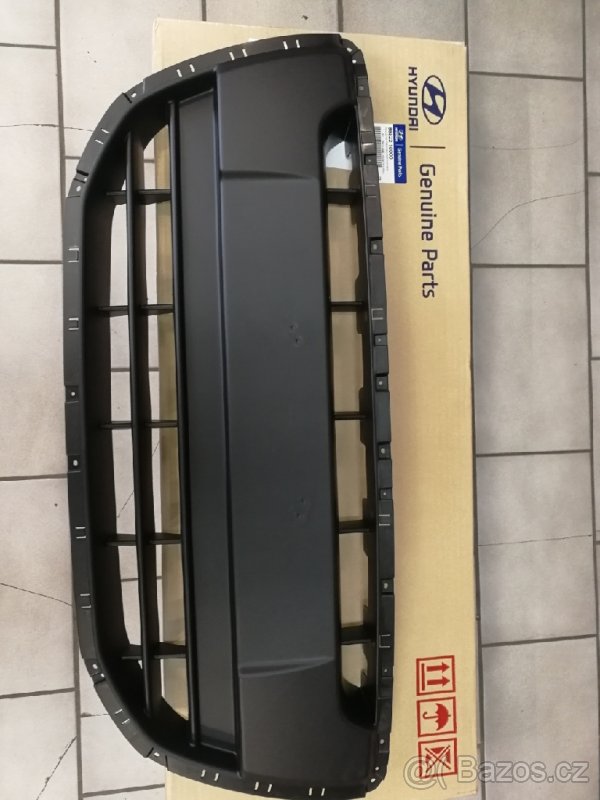 Mřížka předního nárazníku Hyundai Matrix 2008-