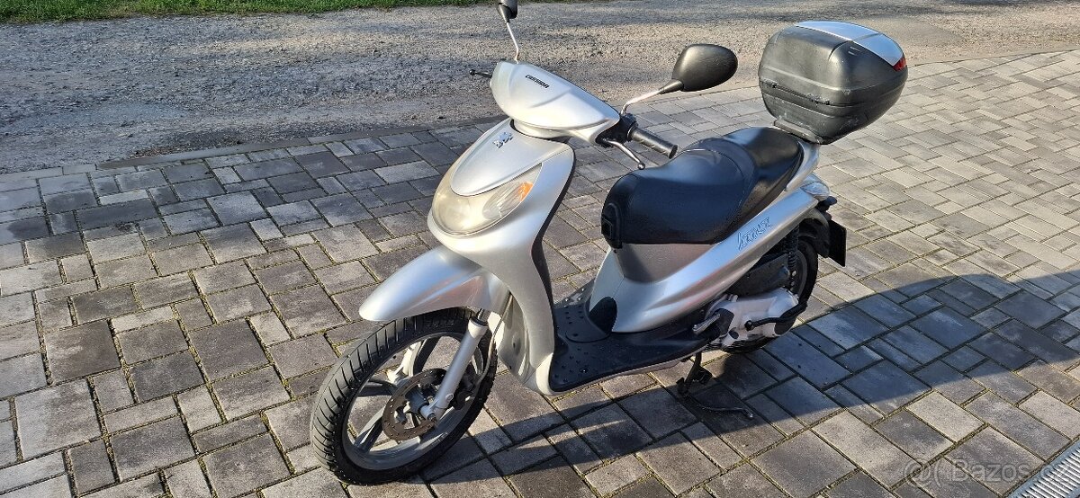 Peugeot looxor 150