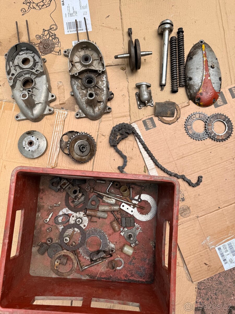 Jawa Pionýr motor dily