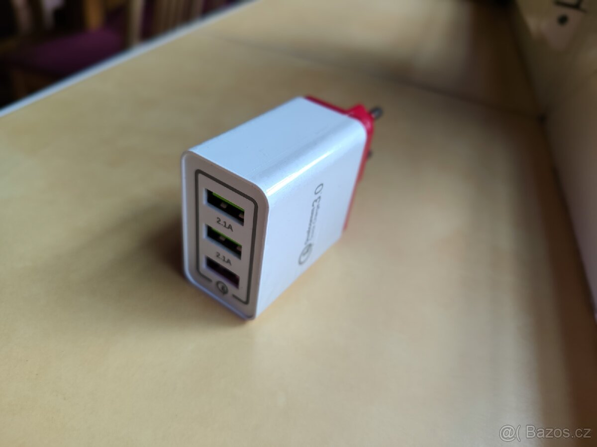 Nabíječka USB