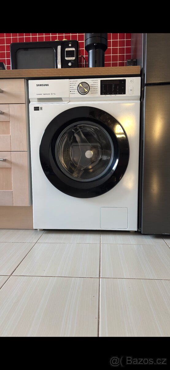 Pračka Samsung Ecobubble 11 kg, 1400 ot./min, parní program,