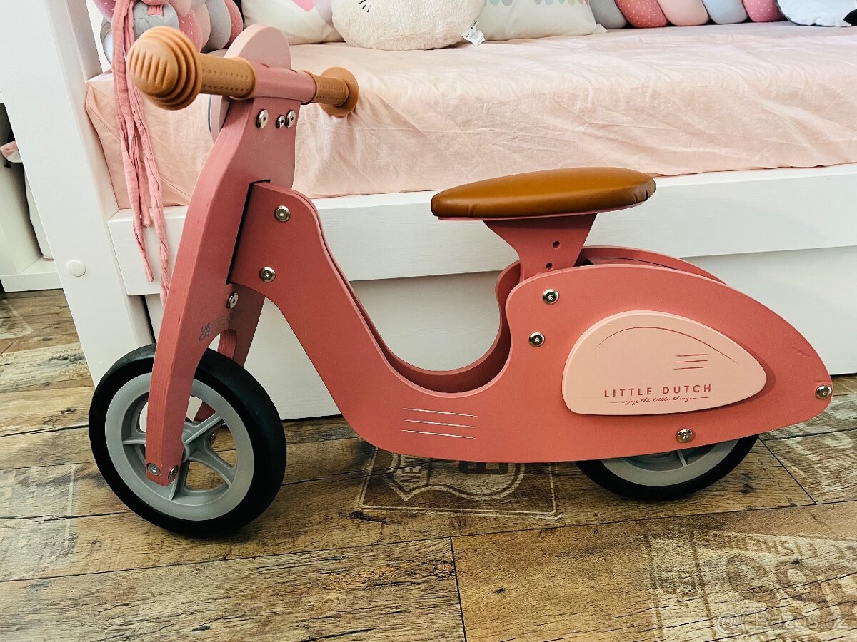 Little Dutch Odrážedlo skútr dřevěné Pink