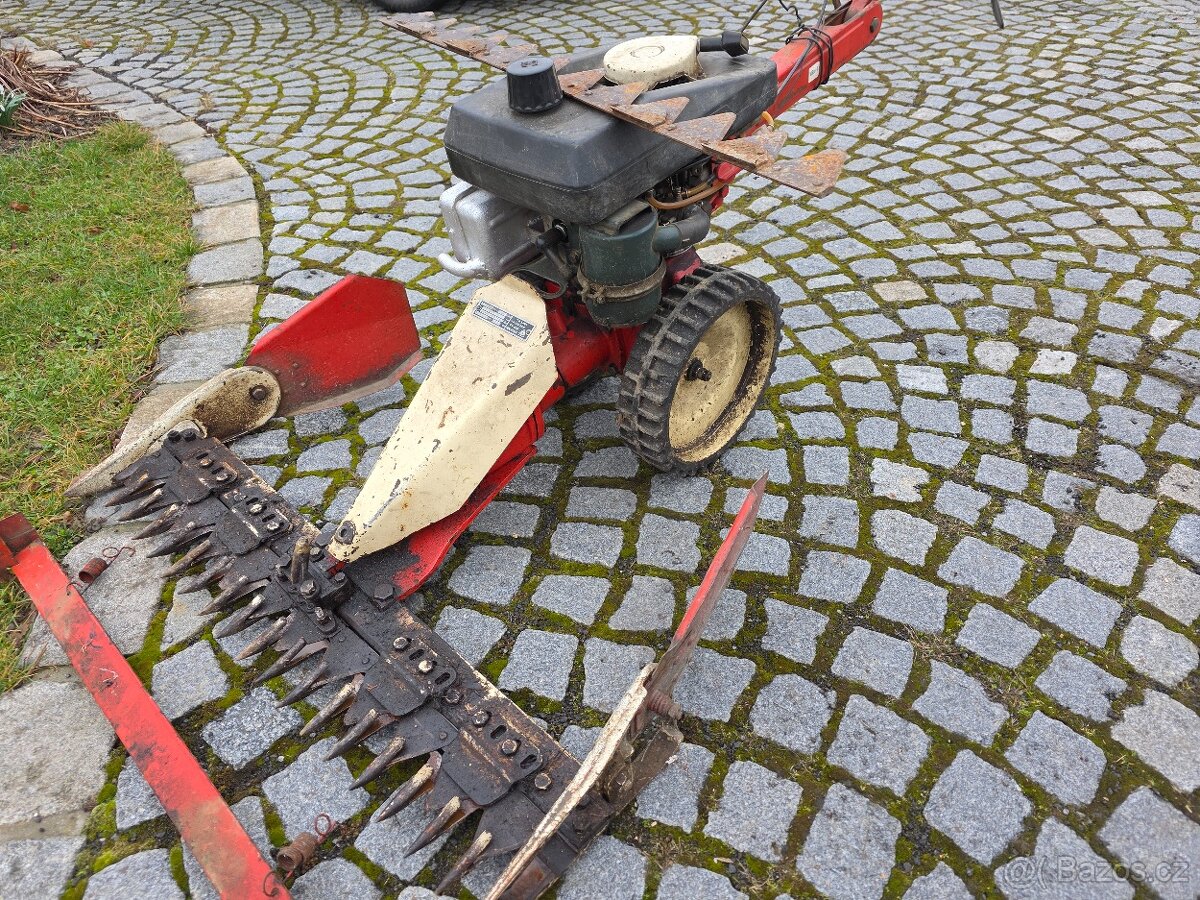 sekačka Vari